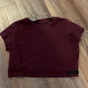 Alphalete crop t shirt. Very soft!